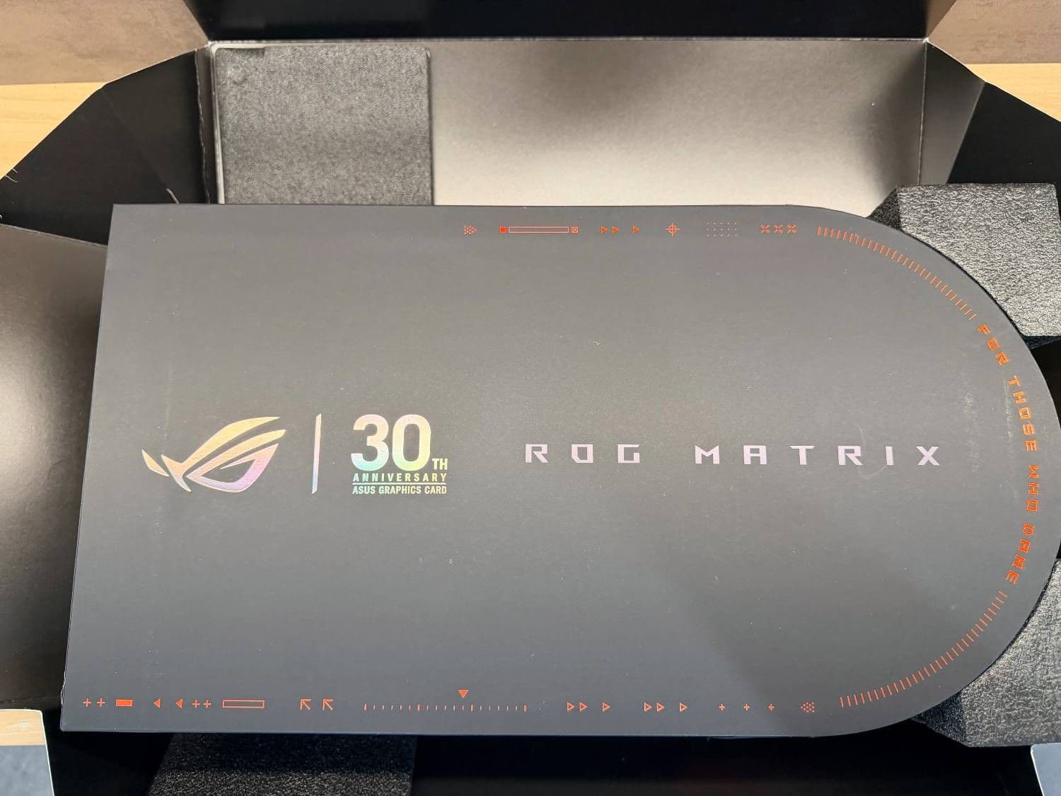 [開箱] ROG Matrix Platinum GeForce RTX 5090 圖片 6