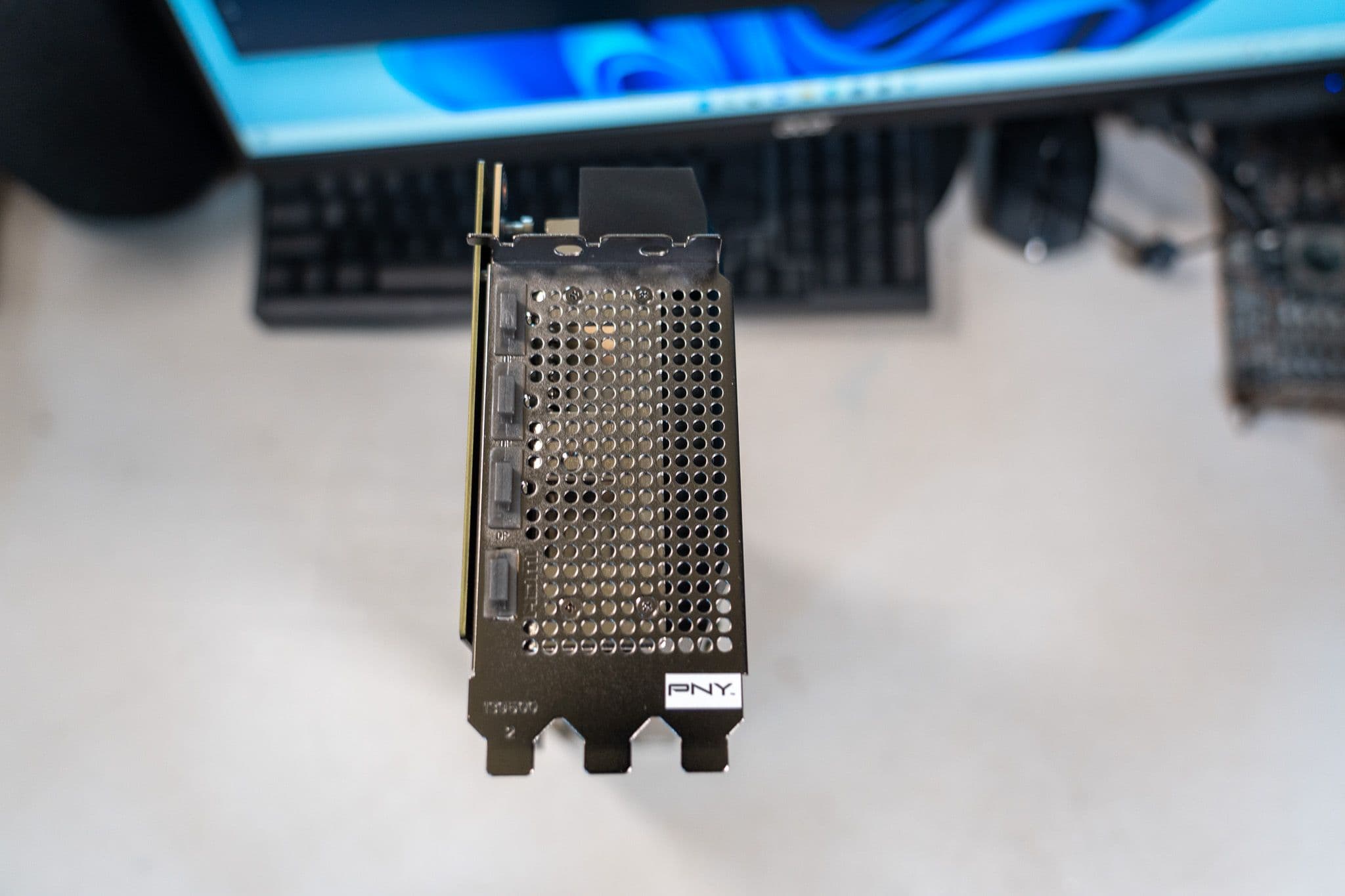 [開箱] PNY XLR8 GeForce RTX4090 UPRISING 圖片 10