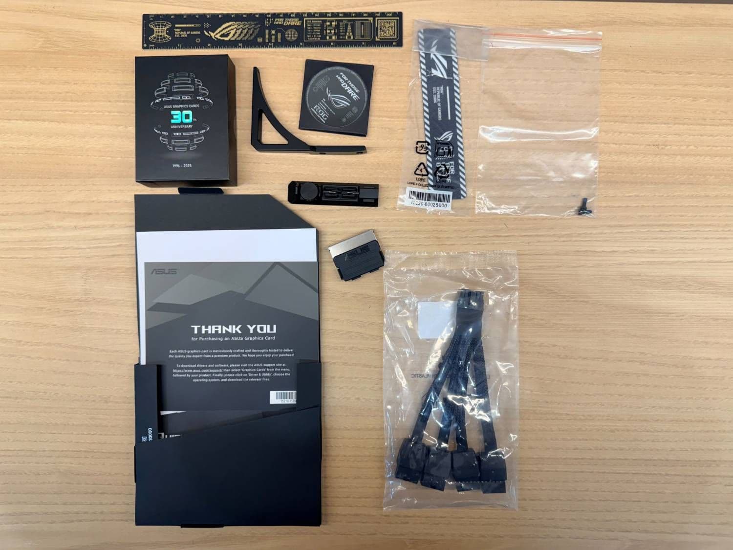 [開箱] ROG Matrix Platinum GeForce RTX 5090 圖片 9