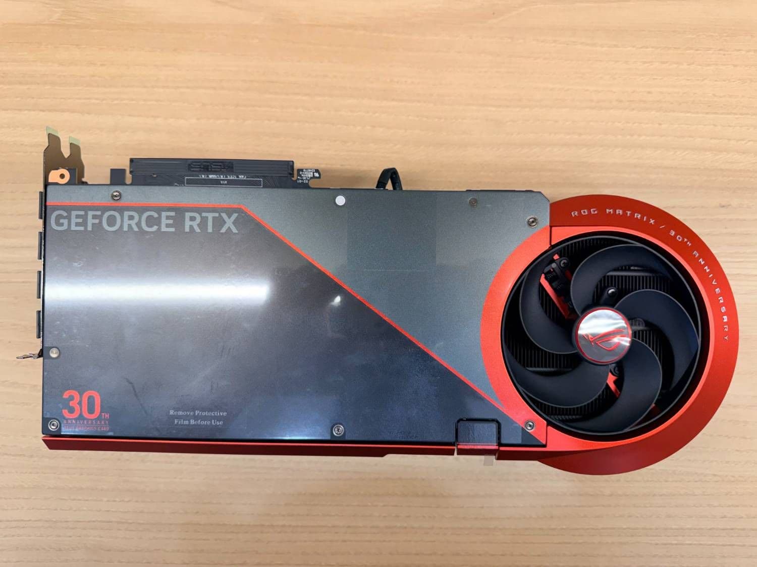 [開箱] ROG Matrix Platinum GeForce RTX 5090 圖片 12