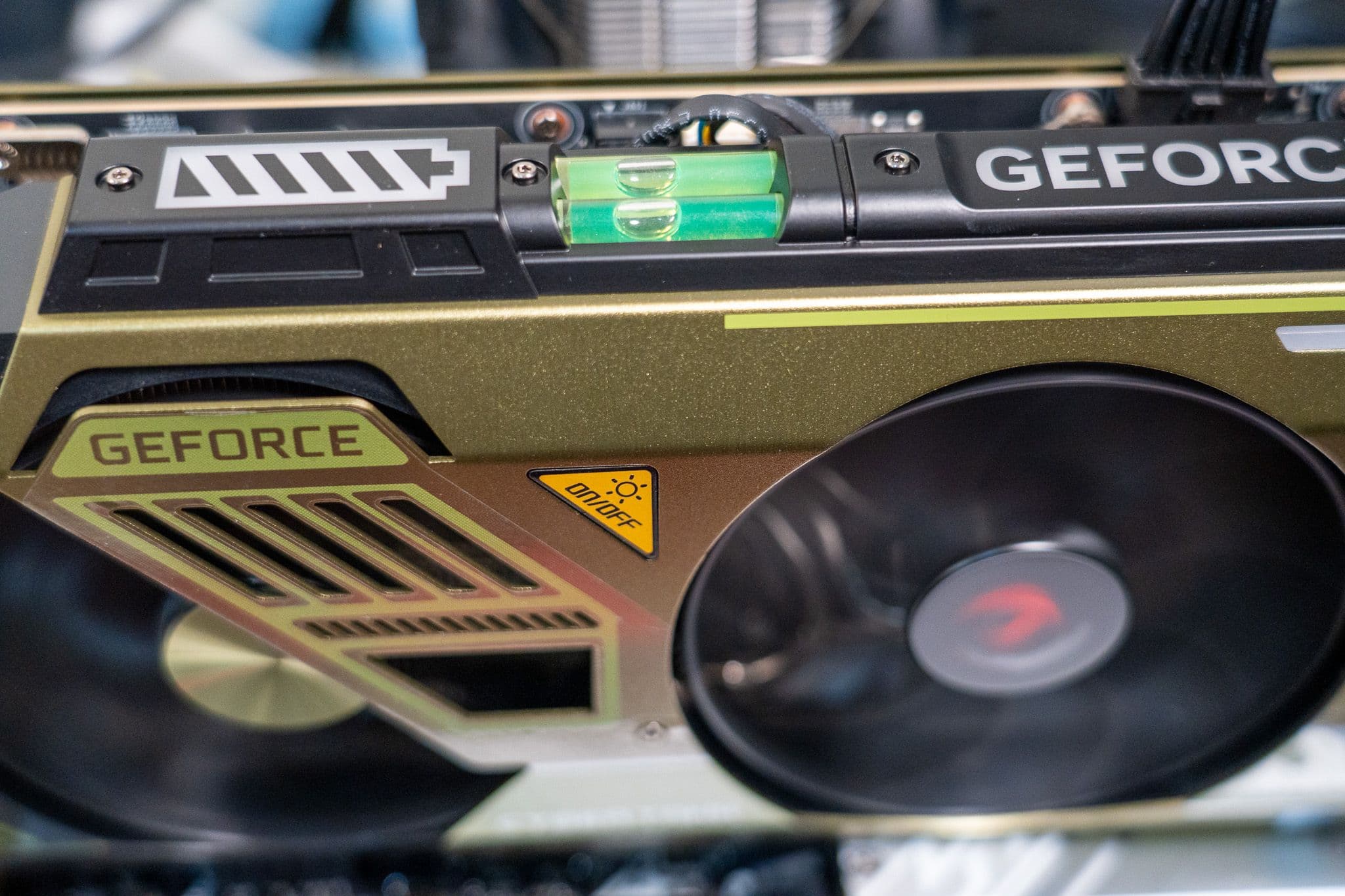 [開箱] PNY XLR8 GeForce RTX4090 UPRISING 圖片 18