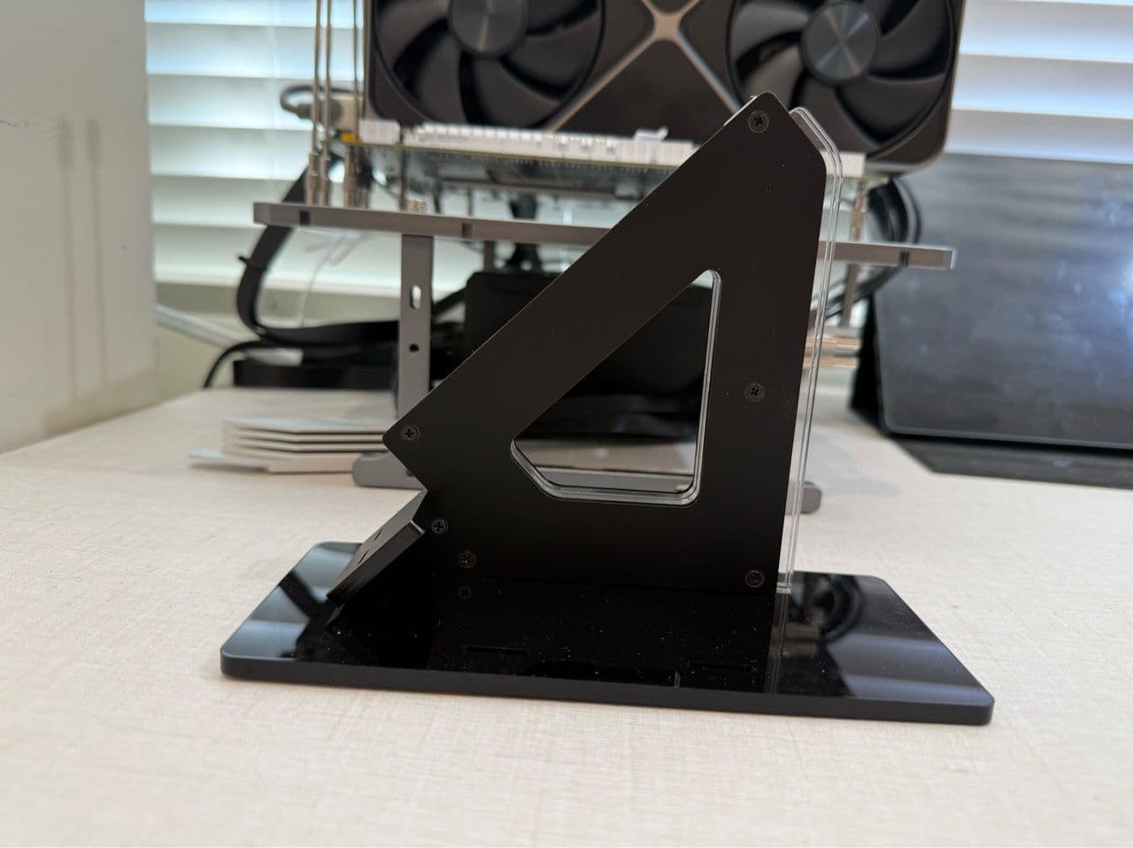 [開箱] GEEEK壓克力顯卡展示架簡單開箱 圖片 6