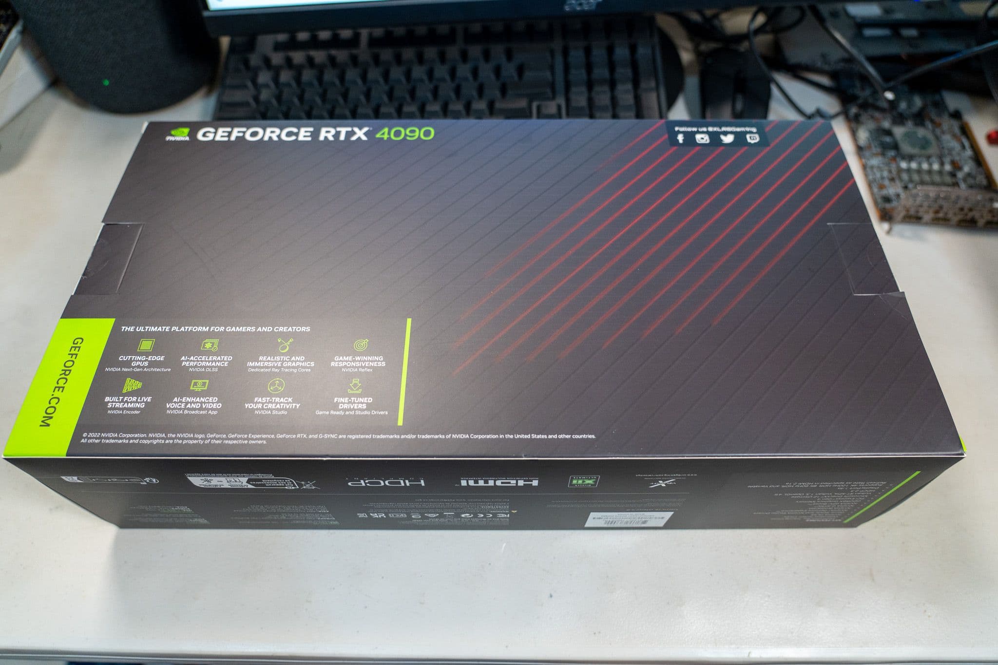 [開箱] PNY XLR8 GeForce RTX4090 UPRISING 圖片 5
