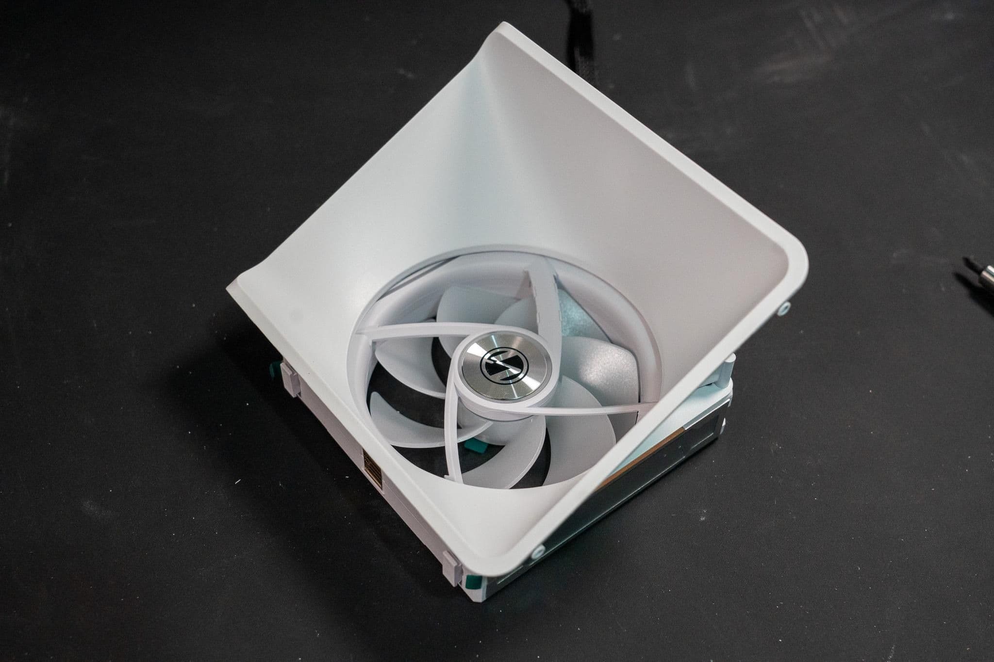 [心得] NASAPUNK的狂歡-AMD/NZXT Starfield組合 圖片 36